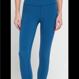 Spiritual gangster, Gisele, Tech, bootcut pant